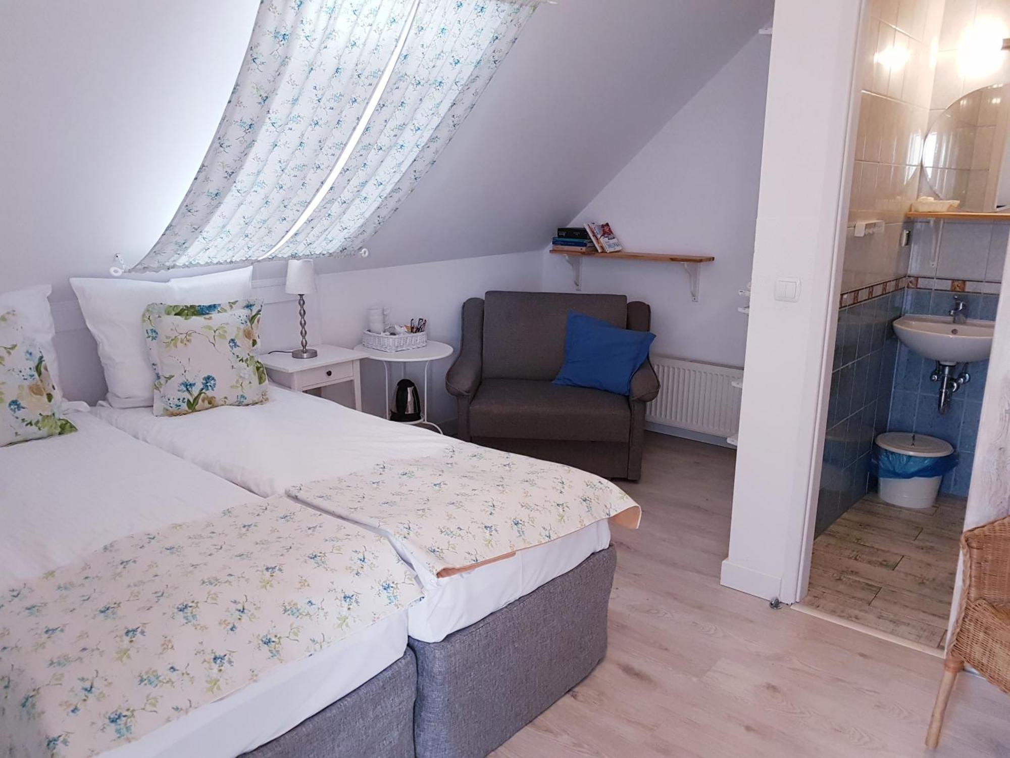 Folwark Leszczynówka Srebrna Góra Quarto foto