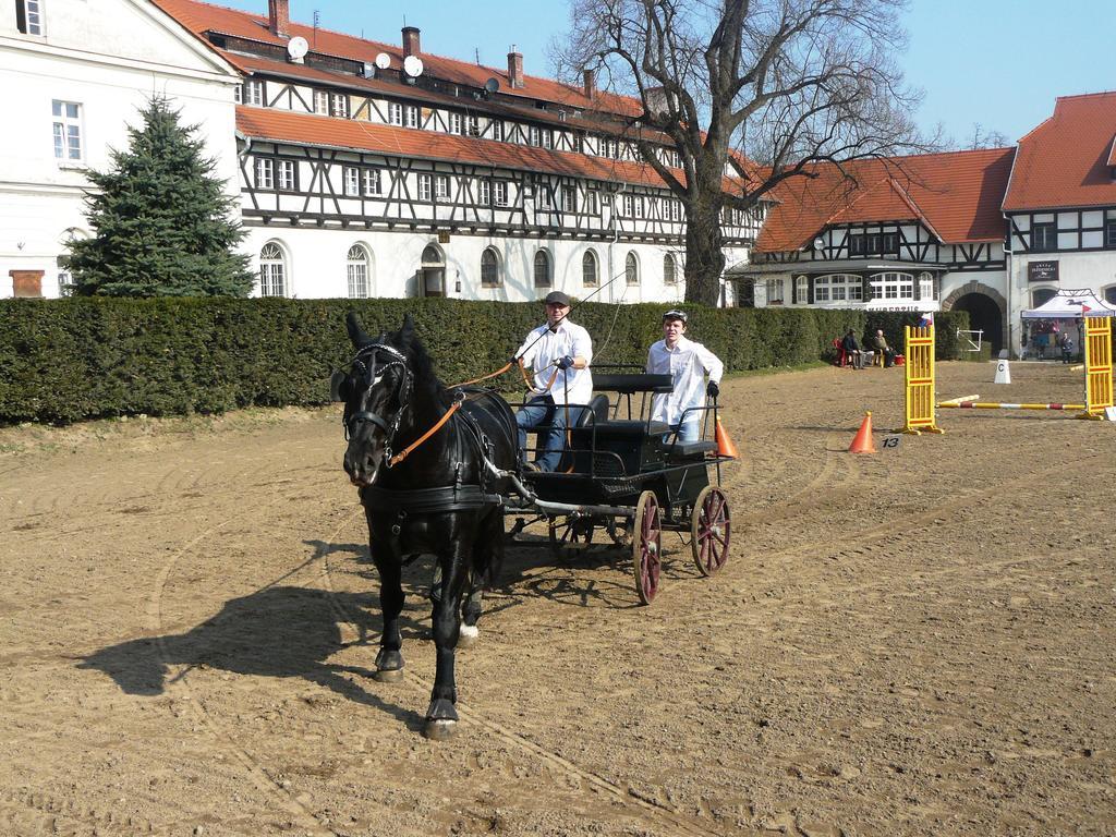 Folwark Leszczynówka Srebrna Góra Exterior foto
